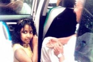 'இருங்க அங்கிள்.. இதயும் சேத்து வாங்கிக்கங்க'.. முதல்வர் உட்பட அத்தனை பேரையும் நெகிழவைத்த சிறுமியின் வைரல் செயல்!