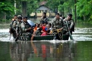'வீடே மூழ்கி போச்சு'.. அந்த இழப்புக்கு பிறகு 'இப்படி ஒரு அனுபவம்'.. கேரள குடும்பத்துக்கு குவியும் பாராட்டுக்கள்!