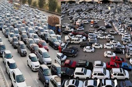 7 lakh people in India are waiting arrival of their new cars