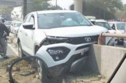 Tata Harrier Slams Onto divider, all passengers walks out safely
