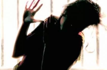 17 year old girl set on fire by classmate dies in Odisha