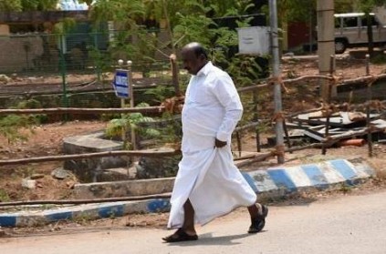 ADMK candidate exited from vote counting booth in Tirunelveli
