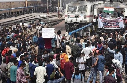 Agnipath Scheme and Agnipath Protest Bihar அக்னிபாத் திட்டம்