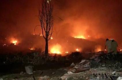 delhi over 1000 shanties gutted in the midnight fire accident