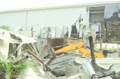 demolition of building built by Chandrababu Naidu begins