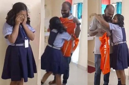 father gets job in food delivery daughter reaction won hearts