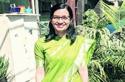 late policeman daughter succeed in IAS Exam fulfill fathers dream