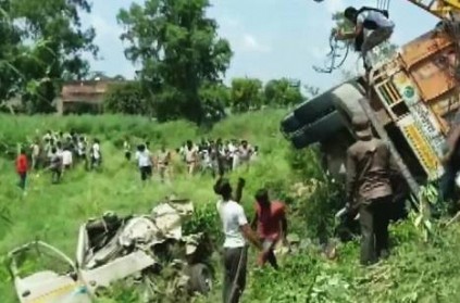 UP Major accident 16 dead as truck overturns on 2 vehicles
