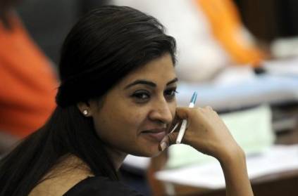 will accept in twitter too, AAP over Alka lamba resignation
