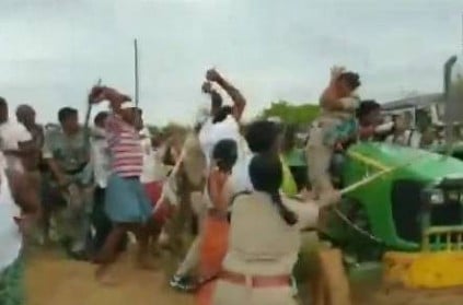 woman forest guards brutaly attacked in telangana videoviral