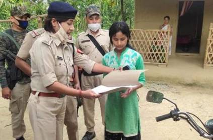 cops offer young girl 2 wheeler who sells vegetables in bicycle