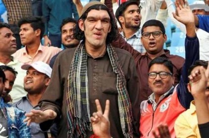 8 Feet Tall Afghan Cricket Fan Struggles To Find Place To Stay