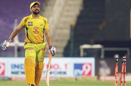 csk release dhoni on next year ipl auction says aakash chopra