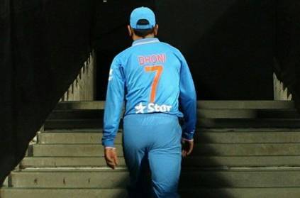 Dhoni is one of the sharpest cricket minds: Greg Chappell