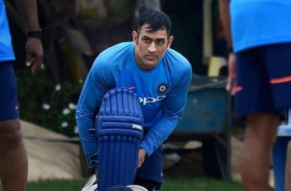 Dhoni’s three different bats key to his recent success