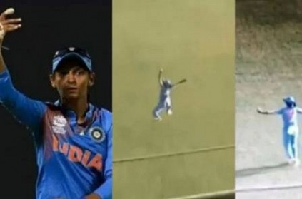 Harmanpreet Kaur Takes Astonishing One Handed Catch video goes viral