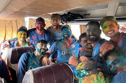 Indian Cricket Team Celebrated Holi in bus video goes viral