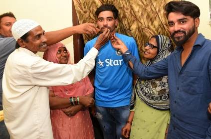 Indian team bowler Mohammed Siraj father died before match