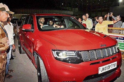 MS Dhoni spotted driving his new Jeep Grand Cherokee SRT for the first