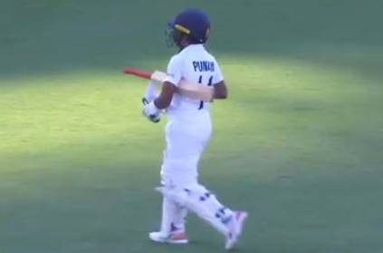 No DRS, given not out by umpire but Punam Raut walks off against AUS