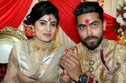 ravindra jadeja caught without mask arguement with lady police