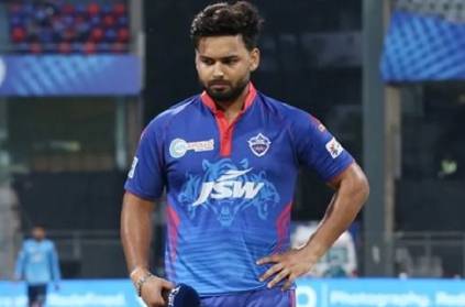 rishabh pant misses easy run out for unadkat cost delhi match