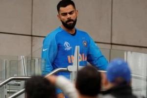 ட்விட்டரில் பதிவிட்ட ஃபோட்டோவால்.. ‘மீண்டும் சர்ச்சையில் சிக்கிய விராட் கோலி..’