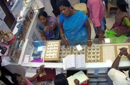 2 Women stealing jewellery in Cuddalore CCTV footage released