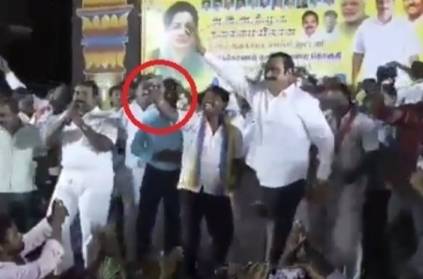 Anbumani reaction while party member taking selfie with him