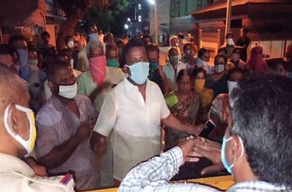AnnaNagar people protest against corona relief person in Palani