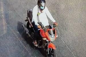 'ATM-ல் உதவி செய்த புண்ணியவான்!'.. 'அக்கவுண்ட்டில் இருந்து டெபிட் ஆன 50 ஆயிரம்'! புகார் கொடுக்க 'வங்கிக்கு சென்றபோது 'காத்திருந்த' அடுத்த 'அதிர்ச்சி'!