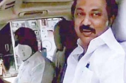 Chief Minister Stalin obliges by taking off his mask during his visit