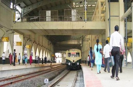 Corona Chennai Containment Area Mandaveli Railway Station Closed