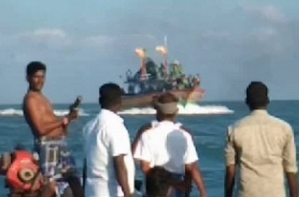 Fight Between Fisher mans on Sea in Nagai District