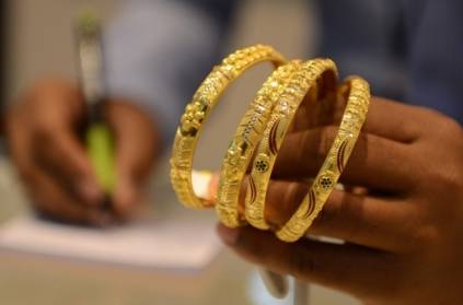 Gold prices fell in Indian markets on Thursday, mirroring weakness