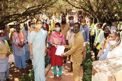 Nilgiri sanitary workers donate 1.2 lakh to CM corona relief fund