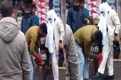 Video of lady police forcing a man to clean her pants in mp