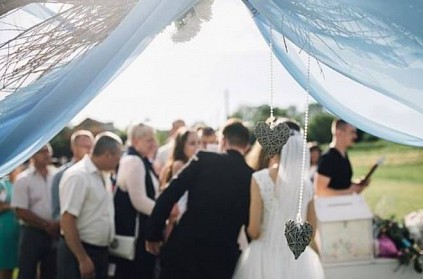 Bride asks entrance fee from wedding guests, Gets trolled
