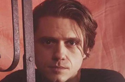 I have been experiencing loss of taste and smell, says Aaron Tveit