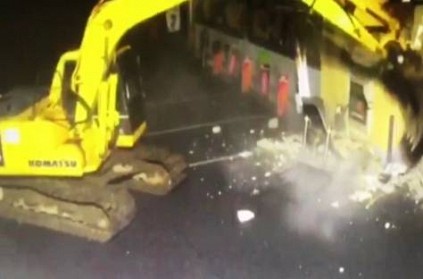 JCB Crane Used To Steal Bank ATM Machine In Ireland Viral Video
