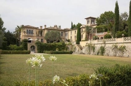Millionaire forced to tear down his illegal French chateau