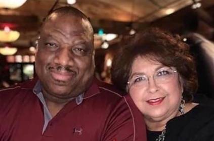 Texas couple die of covid 19 holding hands with their children