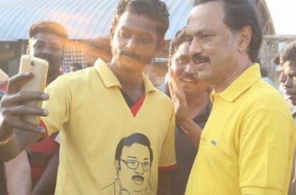 mk stalin selfie with youth goes viral on internet