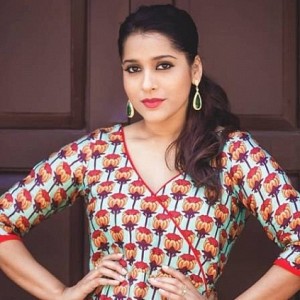 Rashmi Gautam has given befitting reply to a miscreant tricked her to get her phone number