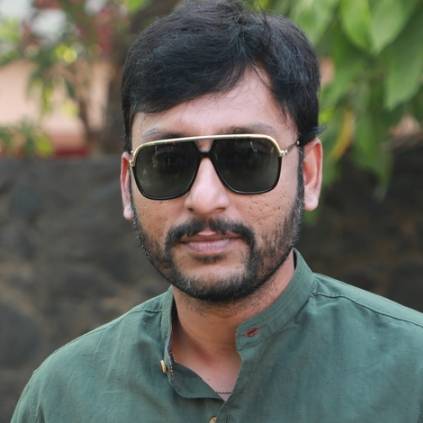 Rj Balaji welcomes Cricketer Russel Arnold for IPL 2019