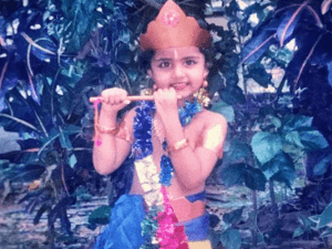 Anupama Parameswaran shares her childhood picture as Vishu special | அனுபமா பரமேஸ்வரன் தன் குழந்தைப்பருவ ஃபோட்டோவை பகிர்ந்து விஷூ வாழ்