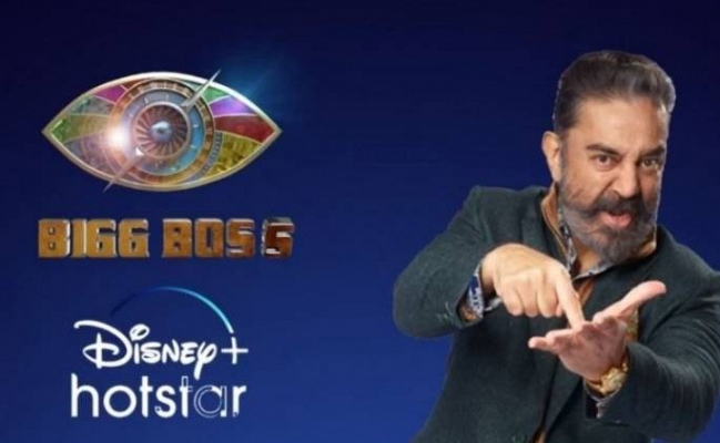 Bollywood actor is giving the voice for Tamil Bigg Boss ?