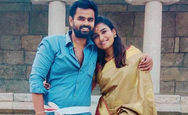 Colors Tamil Abi Tailors heroine marries serial actor viral post