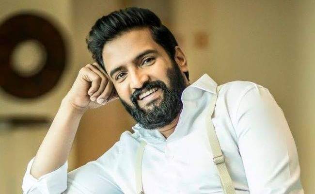 Is Santhanams next movie directed by this director?