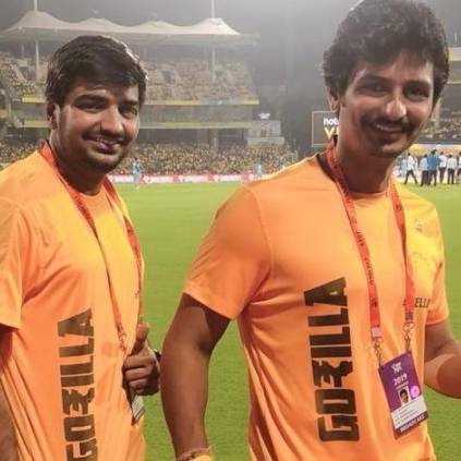 Jiiva and Sathish on Commentary on todays CSK Match for Gorilla